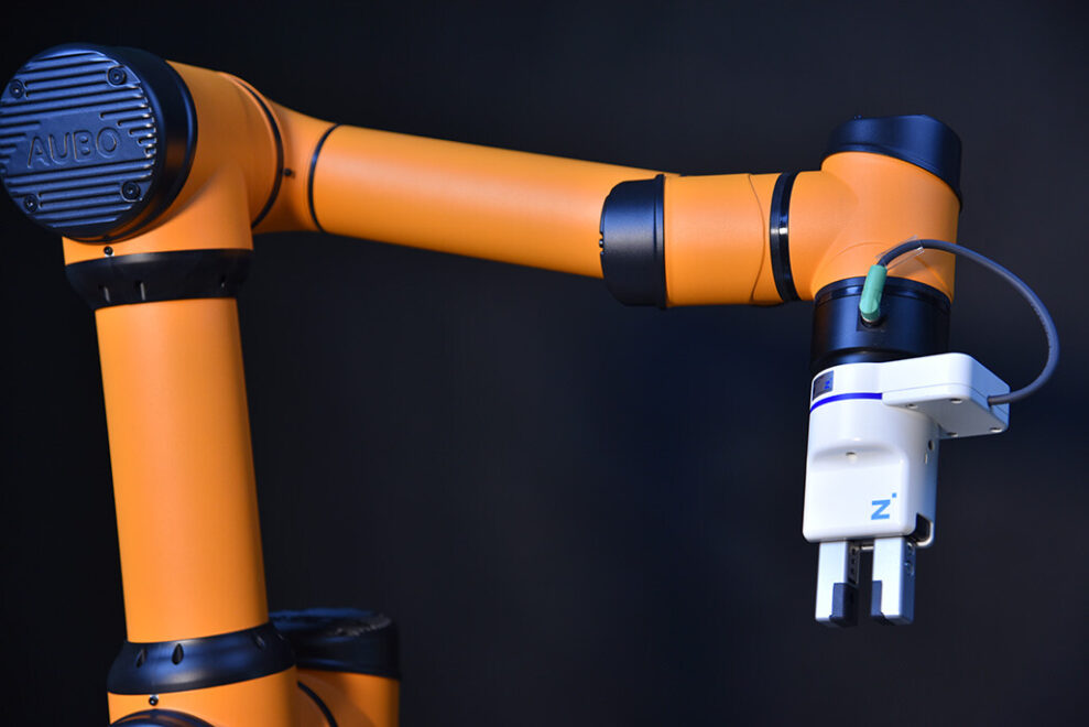 AUBO Robotics USA end-of-arm-989x660 iS Series Cobots  